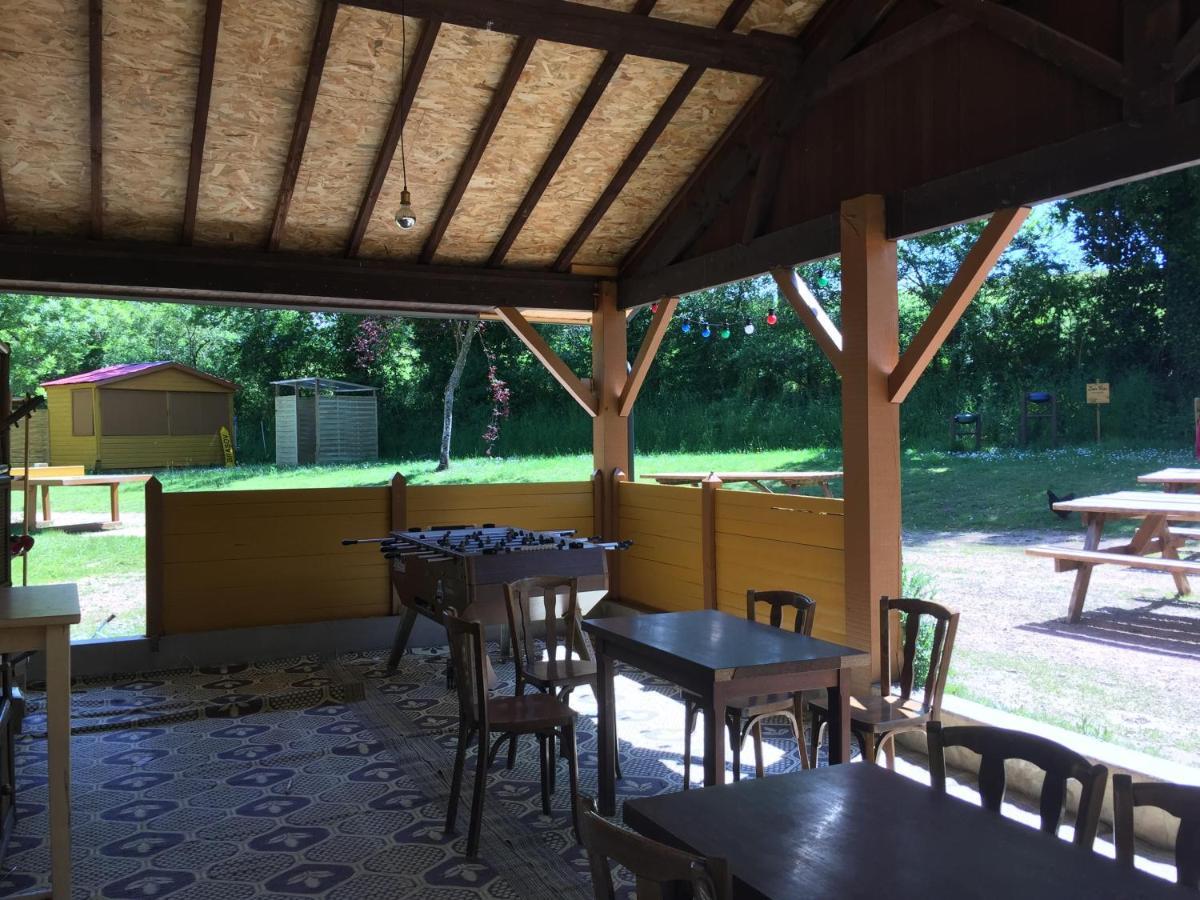 L'Alternatif Hotel Huriel Екстериор снимка