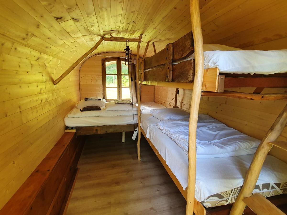 L'Alternatif Hotel Huriel Екстериор снимка
