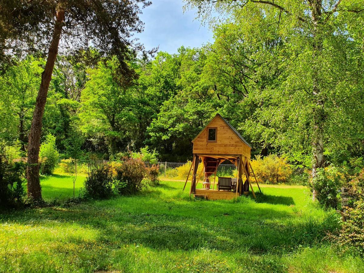 L'Alternatif Hotel Huriel Екстериор снимка
