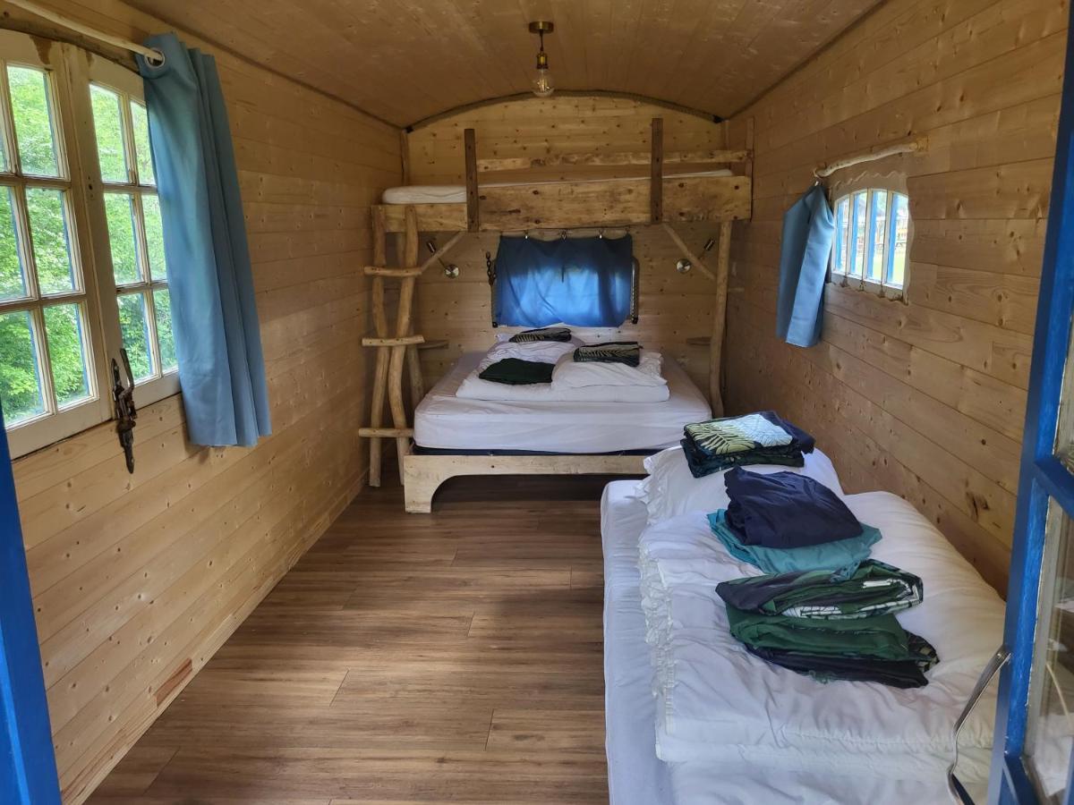 L'Alternatif Hotel Huriel Екстериор снимка