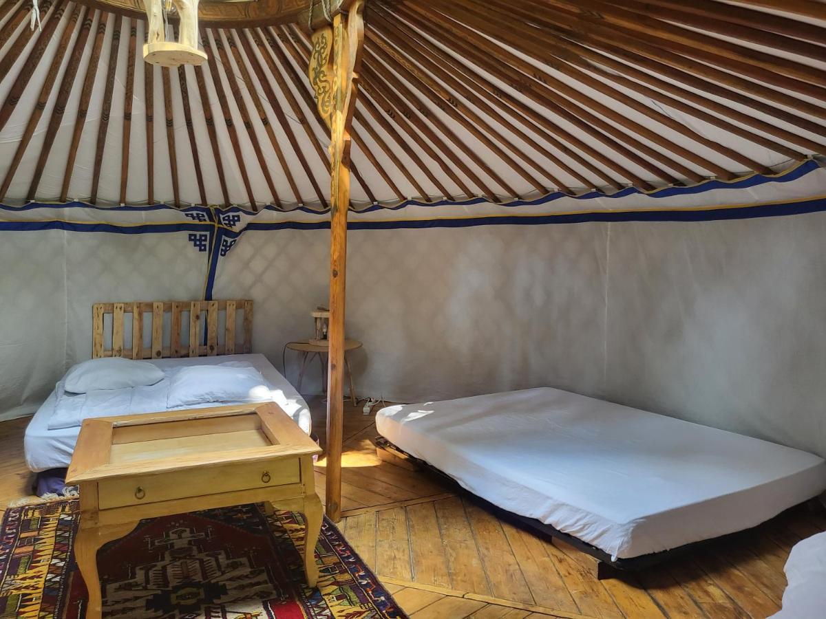 L'Alternatif Hotel Huriel Екстериор снимка
